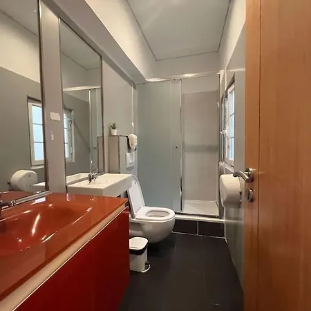 3 Bedroom, 2,5 Bathroom - Bairro Alto Apartmán