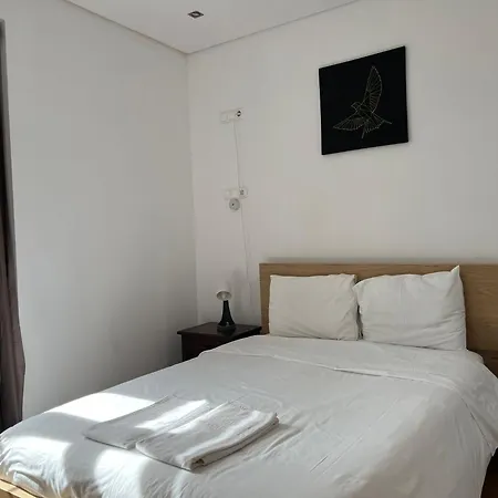 3 Bedroom, 2,5 Bathroom - Bairro Alto Apartmán