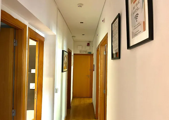 3 Bedroom, 2,5 Bathroom - Bairro Alto Apartment