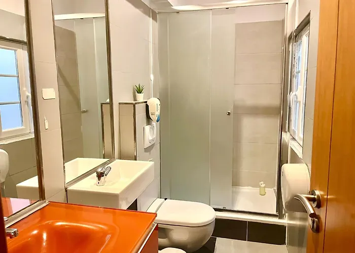 3 Bedroom, 2,5 Bathroom - Bairro Alto Apartment