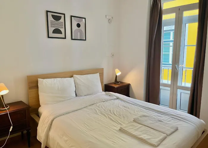 3 Bedroom, 2,5 Bathroom - Bairro Alto Apartament