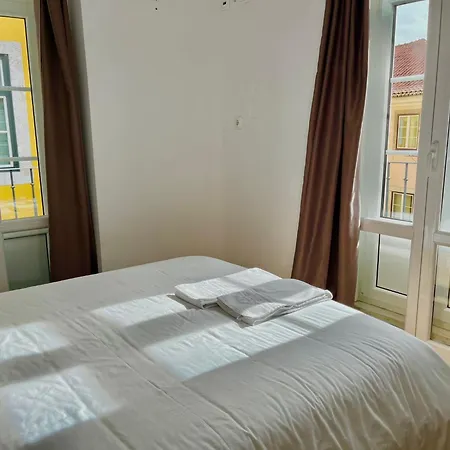 3 Bedroom, 2,5 Bathroom - Bairro Alto شقة Lisboa